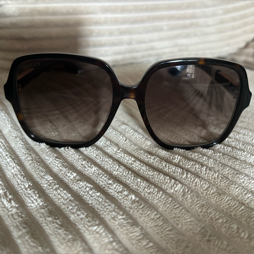 Oversized Rectangle, Gucci Sunglasses. Gg 1189s.